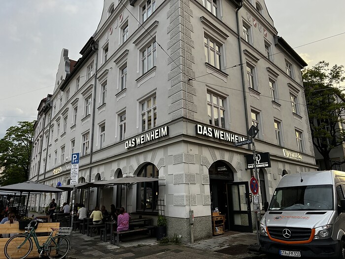 Das Weinheim in München, Foto 1