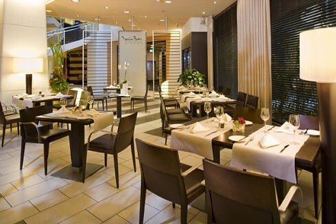 Torii Bar & Bistro im hotel nikko düsseldorf in Düsseldorf, Foto 1