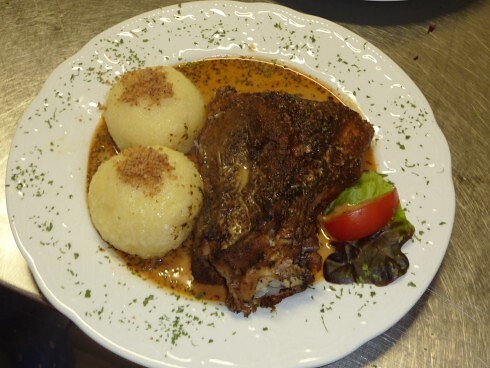 Beim Zöpfleswirt Weinstube Restaurant u. Pension in Sommerach