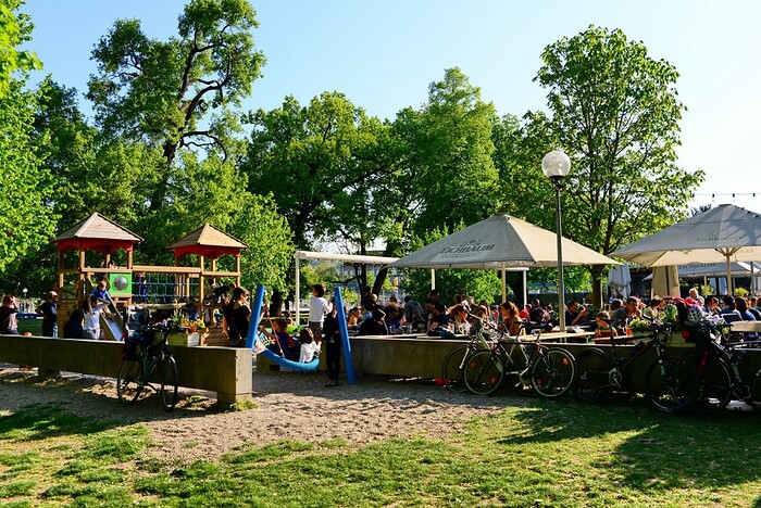 Biergarten im Schlossgarten in Stuttgart, Foto 2