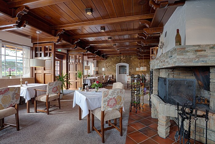 Hotel&Restaurant Seeschlösschen in Lembruch