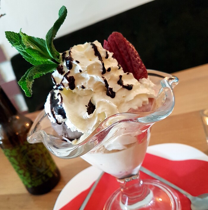 Frau Hopf im Schloßcafé in Tübingen, Foto 55