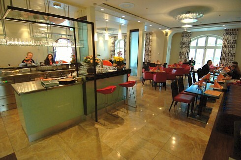 Bistro im Palace St. Georg in Mönchengladbach, Foto 3
