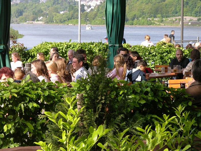 Königsbacher Biergarten am Deutschen Eck in Koblenz, Foto 16