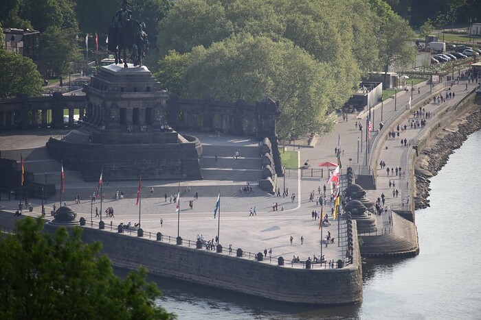 Königsbacher Biergarten am Deutschen Eck in Koblenz, Foto 3
