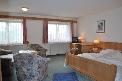 Landhotel & Restaurant Wiesenhof in Heroldstatt, Foto 4