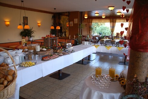 Café - Restaurant Maarblick in Schalkenmehren, Foto 1