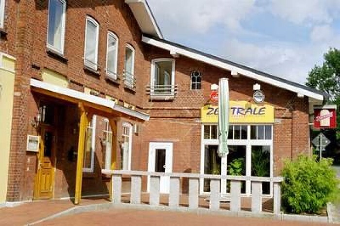 ZENTRALE Restaurant & Motel in Kisdorf