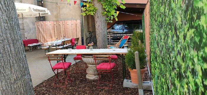 Kulturforum Logenhaus - Biergarten im Logenhof in Erlangen, Foto 4