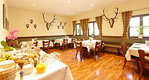 Hotel - Restaurant Schwarzer Adler in Schwarzenbruck, Foto 1