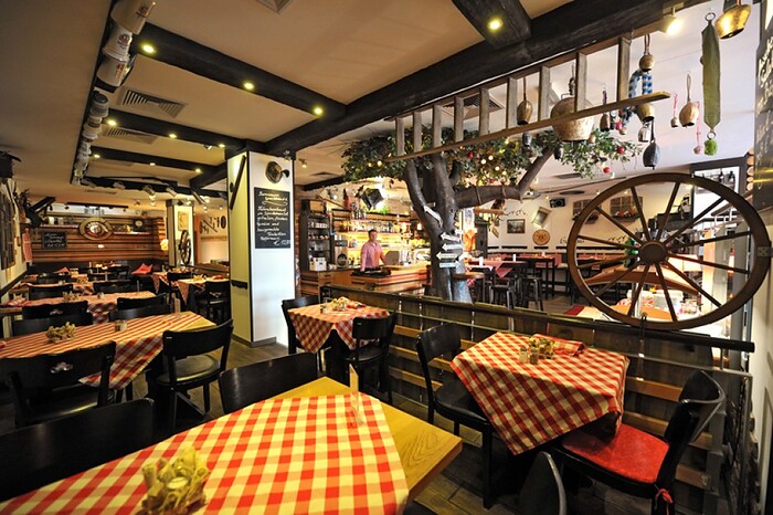 Edel Weiss Restaurant und Hotel in Bremen
