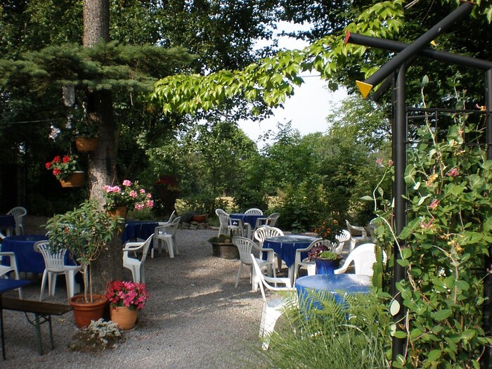 Kastanie am Hax in Wetter, Foto 4