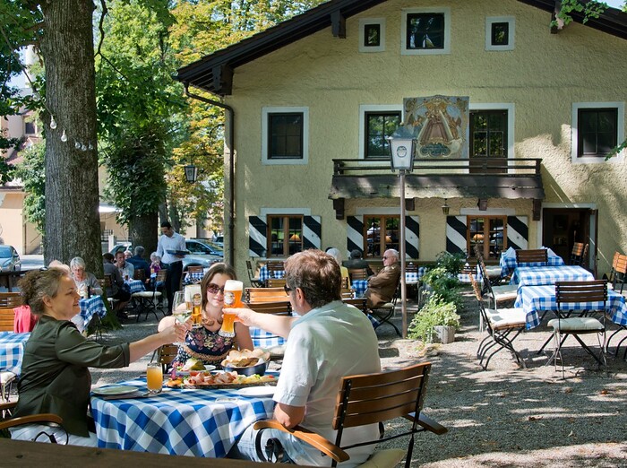 Restaurant Schlosswirtschaft Maxlrain in Tuntenhausen