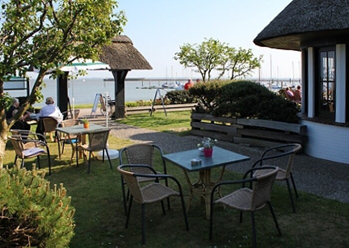 Ostfriesische Teestube am Hafen in Langeoog, Foto 5