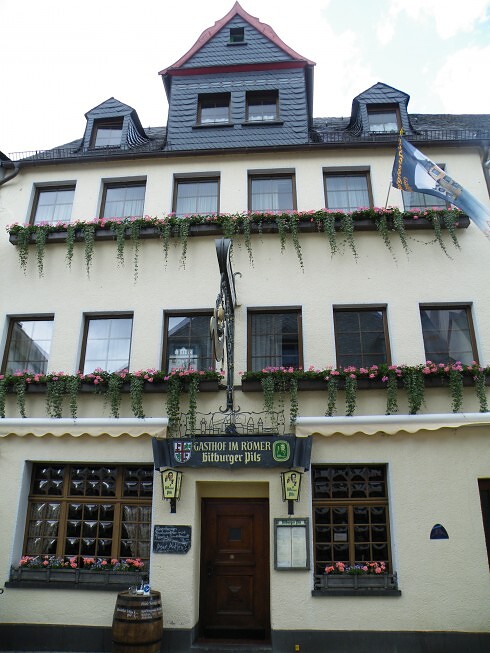 Spül- und Küchenhilfe