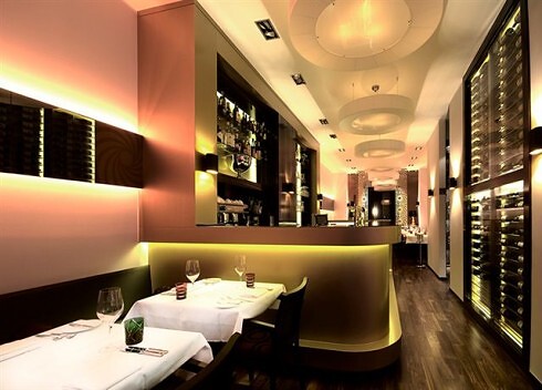 Bond Restaurant in Berlin-Charlottenburg, Foto 3