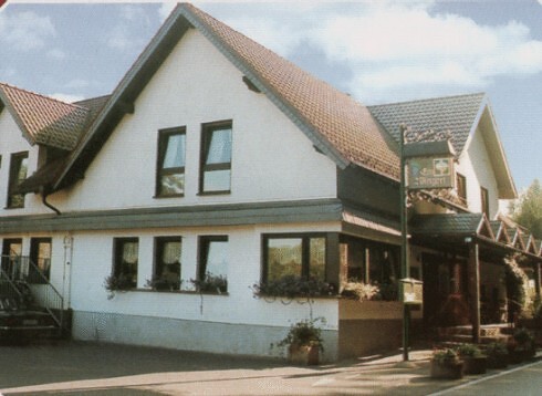 Gasthaus Em Wingert in Hennef