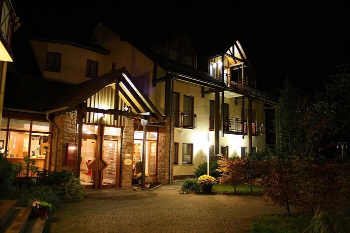 Hotel Restaurant Bastenhaus in Dannenfels, Foto 4