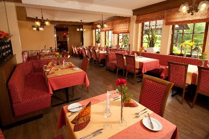 Sonnenhof Hotel-Restaurant in Weyerbusch, Foto 7