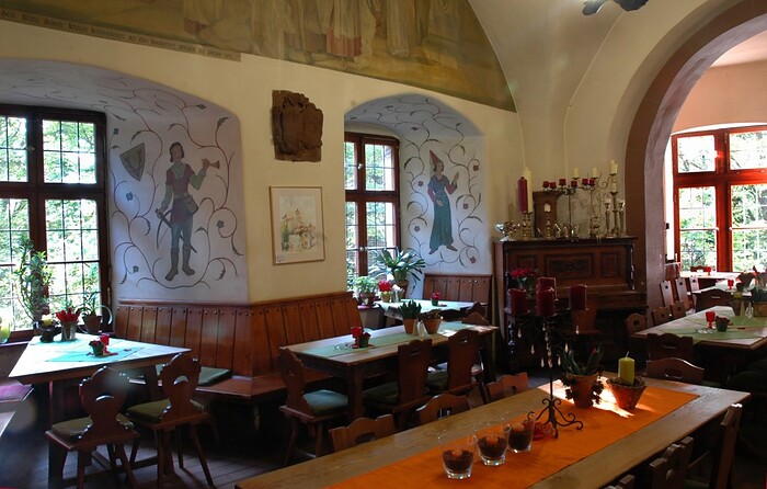 Burgschänke der Burg Berwartstein in Erlenbach, Foto 8