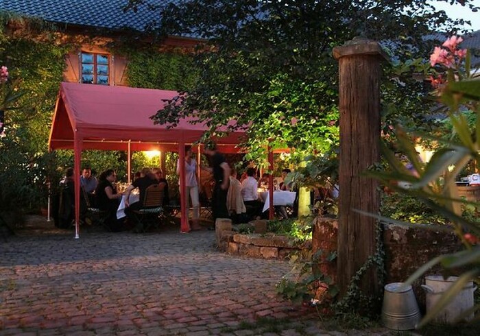 Weingut & Weinstube Jülg in Schweigen-Rechtenbach, Foto 5