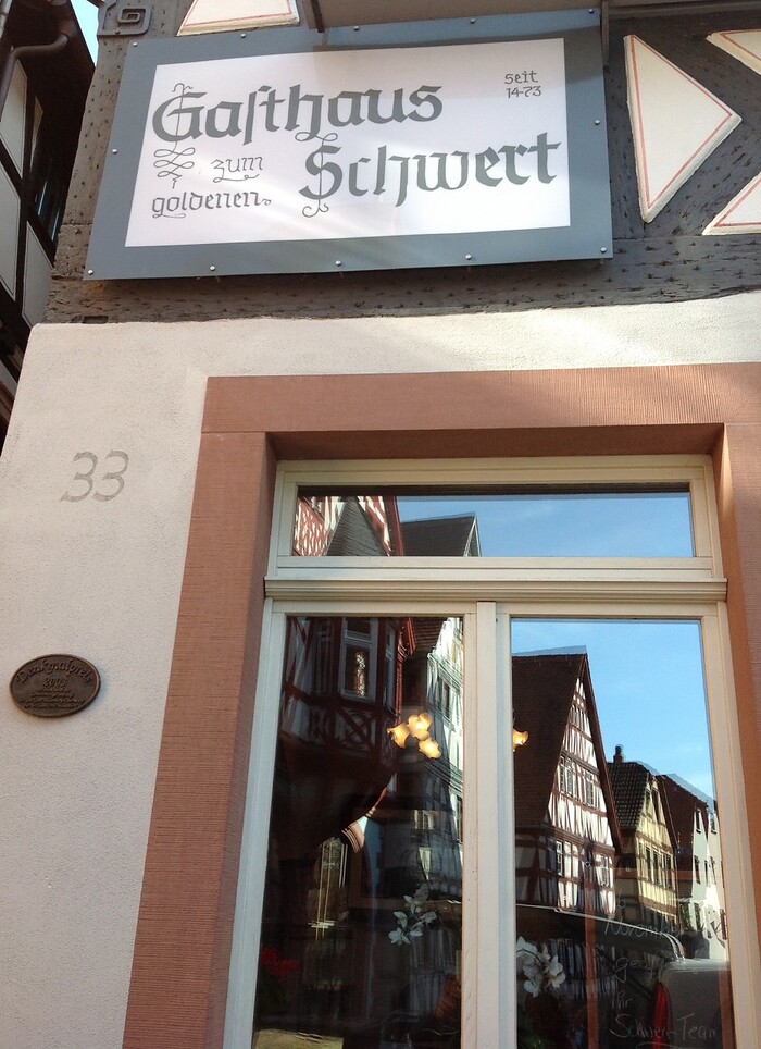Gasthaus zum goldenen Schwert in Klingenberg am Main, Foto 2