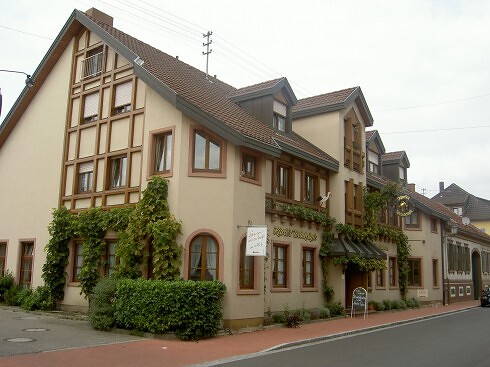 Karles Weinkrügle Restaurant und Kegelbahn in Ihringen, Foto 1