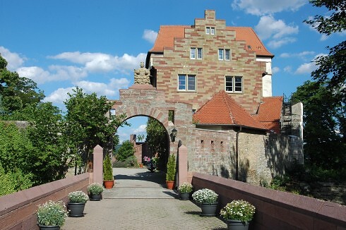 Schloss Neuburg in Obrigheim , Foto 3
