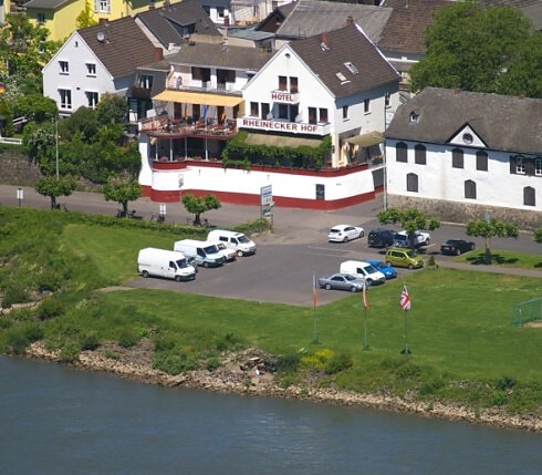Hotel Restaurant Cafe Rheinecker Hof in Leutesdorf