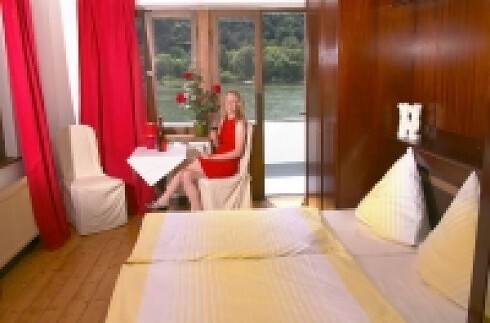Hotel Restaurant Cafe Rheinecker Hof in Leutesdorf, Foto 3