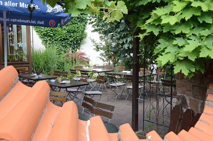 Landhotel-Gasthof Zur Krone  in Leidersbach, Foto 9