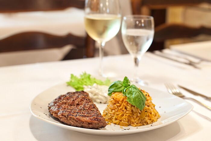 Restaurant Xenios bei Themi in Hamburg