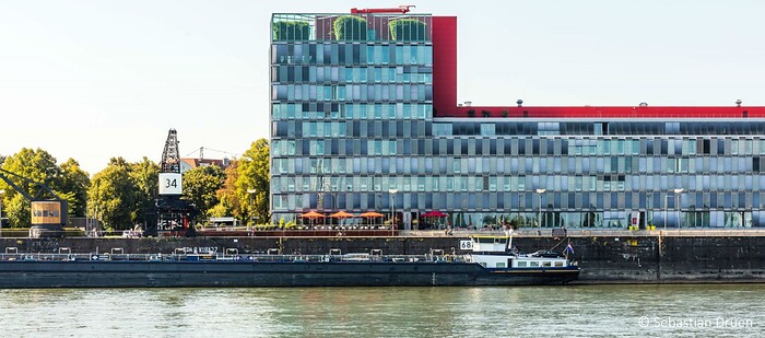 The New Yorker | LONG ISLAND.RESTAURANT&BAR in Köln, Foto 8