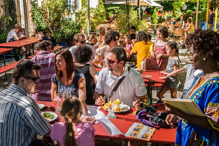 Ada&quots Buka in Lautertal, Foto 4