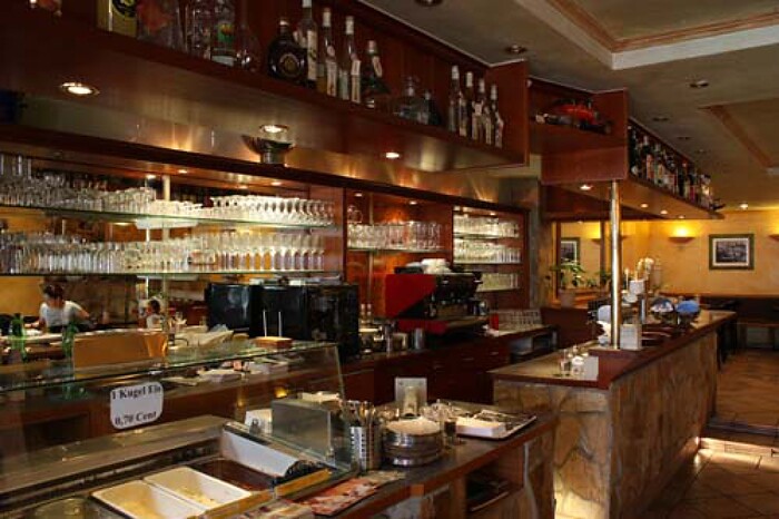 Pizzeria La Piazza in Mayen, Foto 10