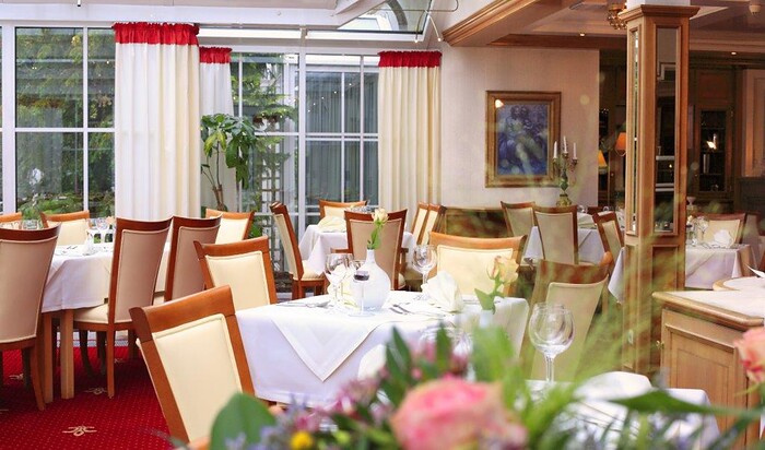 Hotel Restaurant ASLAN Kurpark Villa in Olsberg in Olsberg, Foto 3