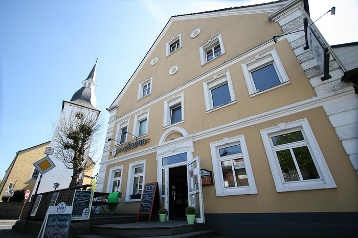Artfarm Club, Restaurant und Hotel in Wiehl
