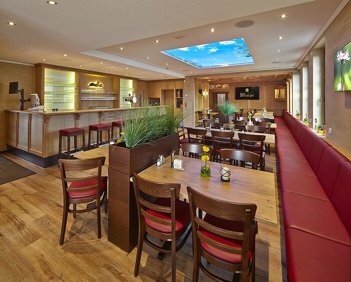 Haus Hubertus Hotel Restaurant in Winterspelt
